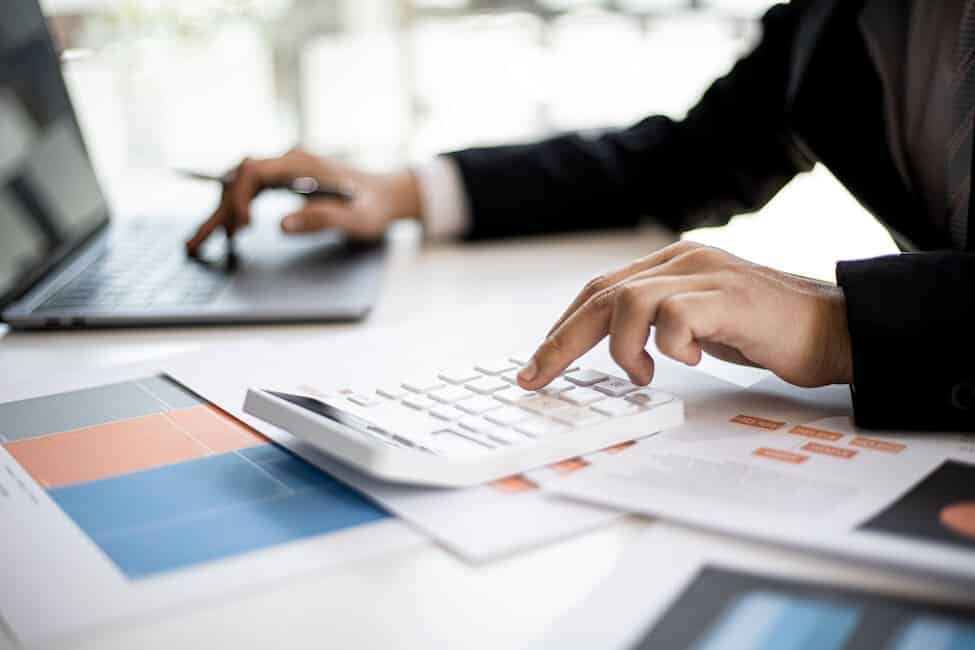 How to Calculate Tax Liability for Businesses: A Guide for SMBs